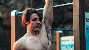 Stronger This Season: Why Fall Is the Perfect Time to Try a Group Fitness Class