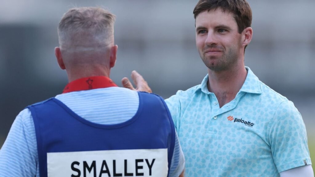 Alex Smalley shoots 68, leads by 2 shots at PGA Championship