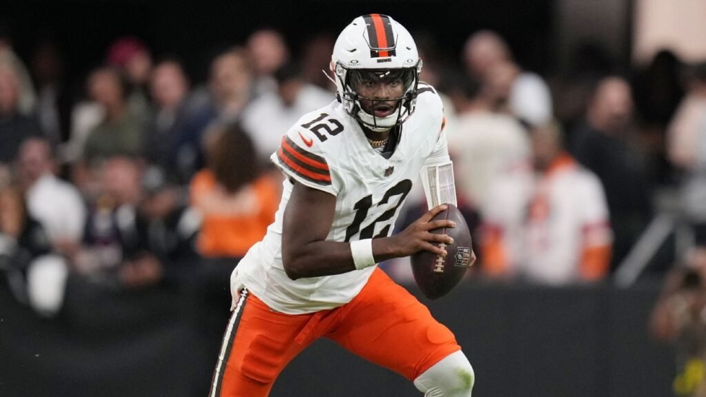 Deion: Shedeur endured 'hell' in predraft, as rookie with Browns