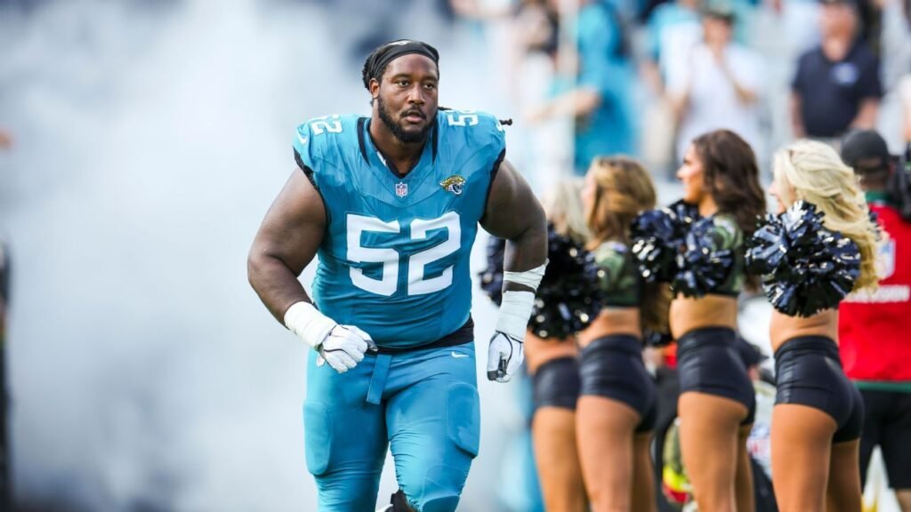 Jags' DaVon Hamilton opens up about being 'almost paralyzed'