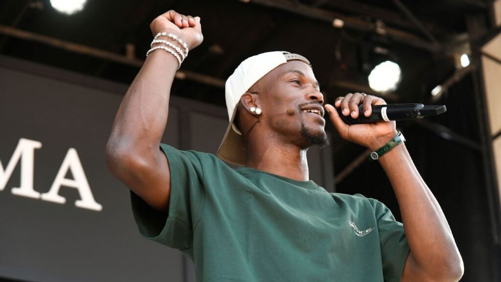 Jimmy Butler pumps up fans to 'A Thousand Miles' at BottleRock