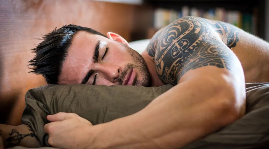 Sleep Apnea in Bodybuilders: How Muscle Mass Impacts Sleep, Recovery & Heart Health