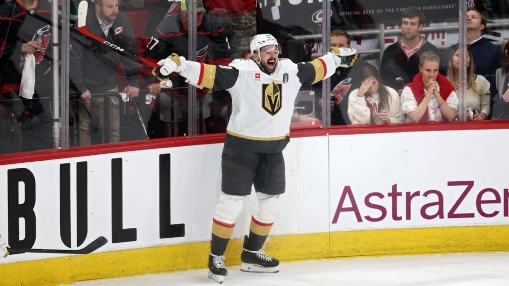Golden Knights-Hurricanes Game 1 takeaways, grades, questions