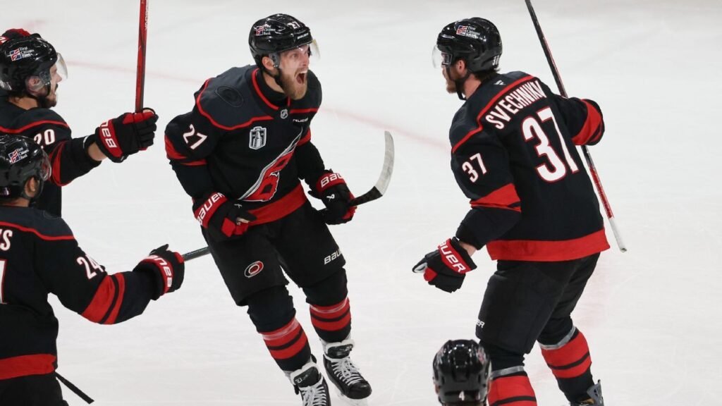 Hurricanes-Golden Knights Game 5 takeaways, grades, questions