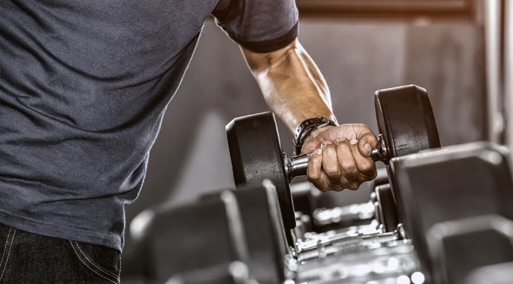 Kettlebells vs. Dumbbells: Which Is Better for Building Muscle and Strength?