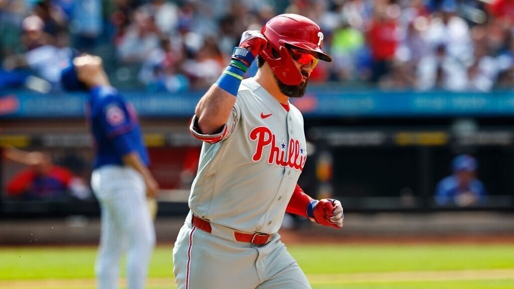 Kyle Schwarber sets Phillies record with MLB-best 30th HR