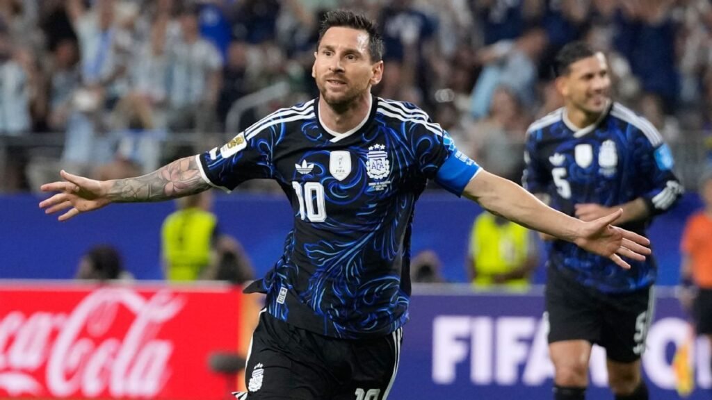 Lionel Messi scores again to seal perfect group stage for Argentina
