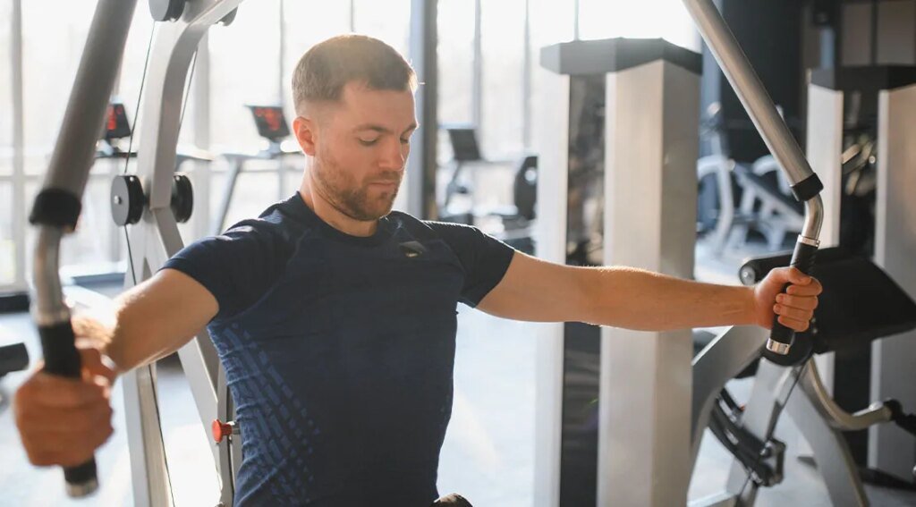 Pec Deck vs Bench Press: Why This Overlooked Chest Exercise Could Be the Secret to Bigger Pecs