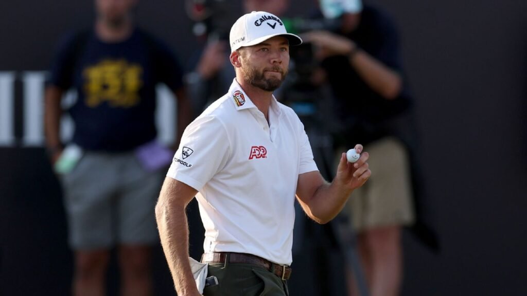 Burns (-10) holds Open lead; Fox, Kim in the hunt two shots back