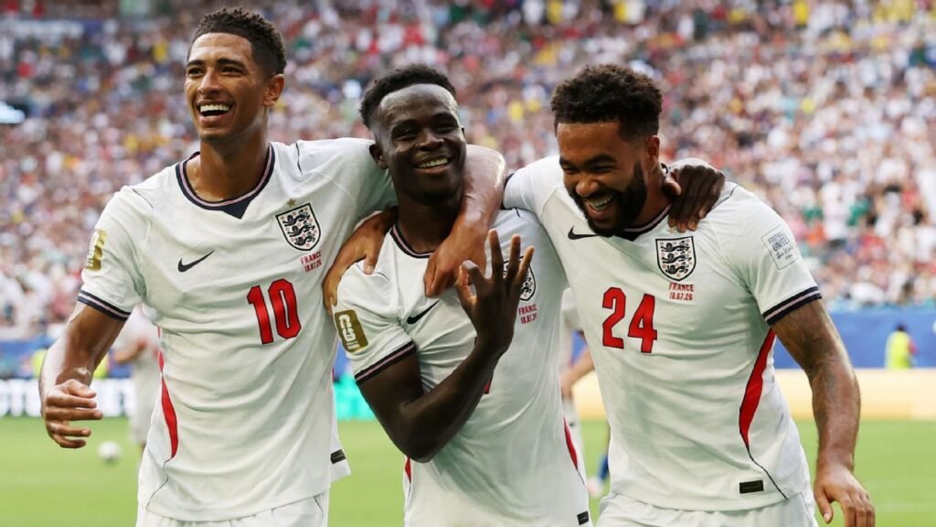 England hold off France in instant World Cup classic to win third-place playoff