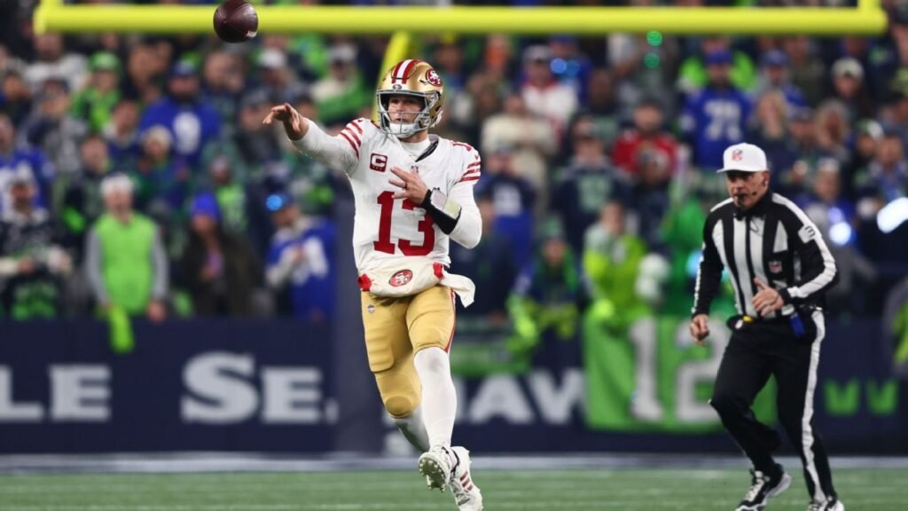 Fantasy football: Why you should wait to draft a QB ... and then take two of them