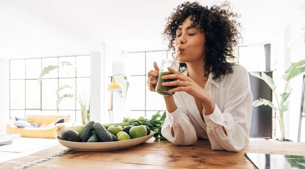 Nutrition Experts Say These 7 Smoothie Mistakes Could Be Ruining Your Results
