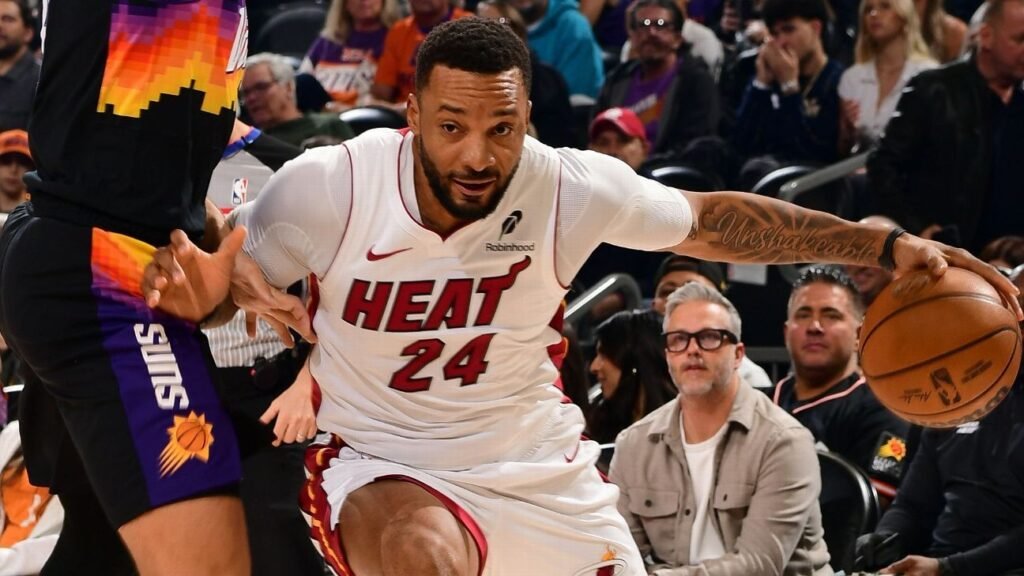 Sources: Norman Powell agrees to 2-year, $45M deal with Bulls